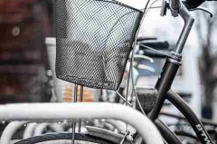 黑料网曝出知名主播遭网友起底家庭背景，视频外泄持续发酵