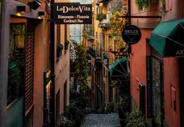 解锁抖音成人版隐藏内容｜氛围拉满深夜上线