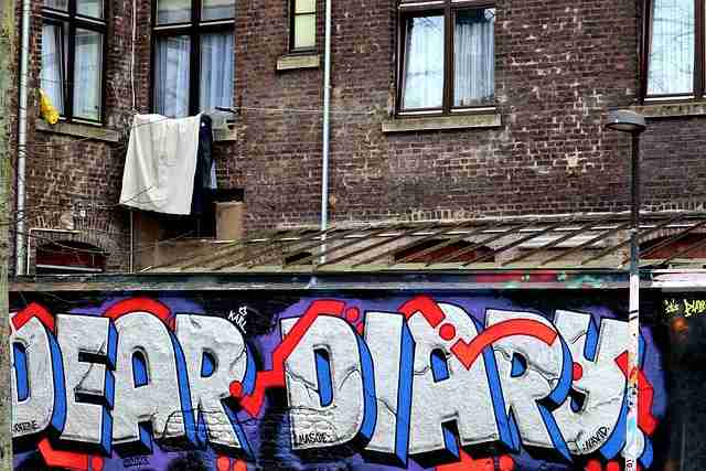 黑料网曝出流量爱豆粉丝后援会集体脱粉,直播出事持续发酵